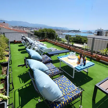 Апартаменты Roof Garden Center Сплит