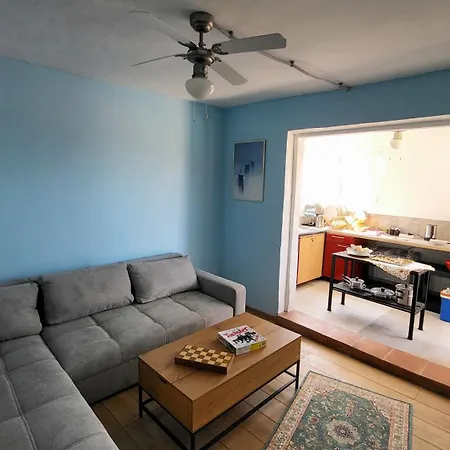 Roof Garden Center *